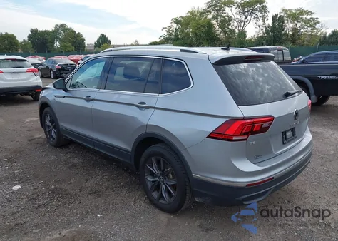 2022 Volkswagen Tiguan 2.0T Se из США, поврежденный, VIN 3VV2B7AX5NM056495